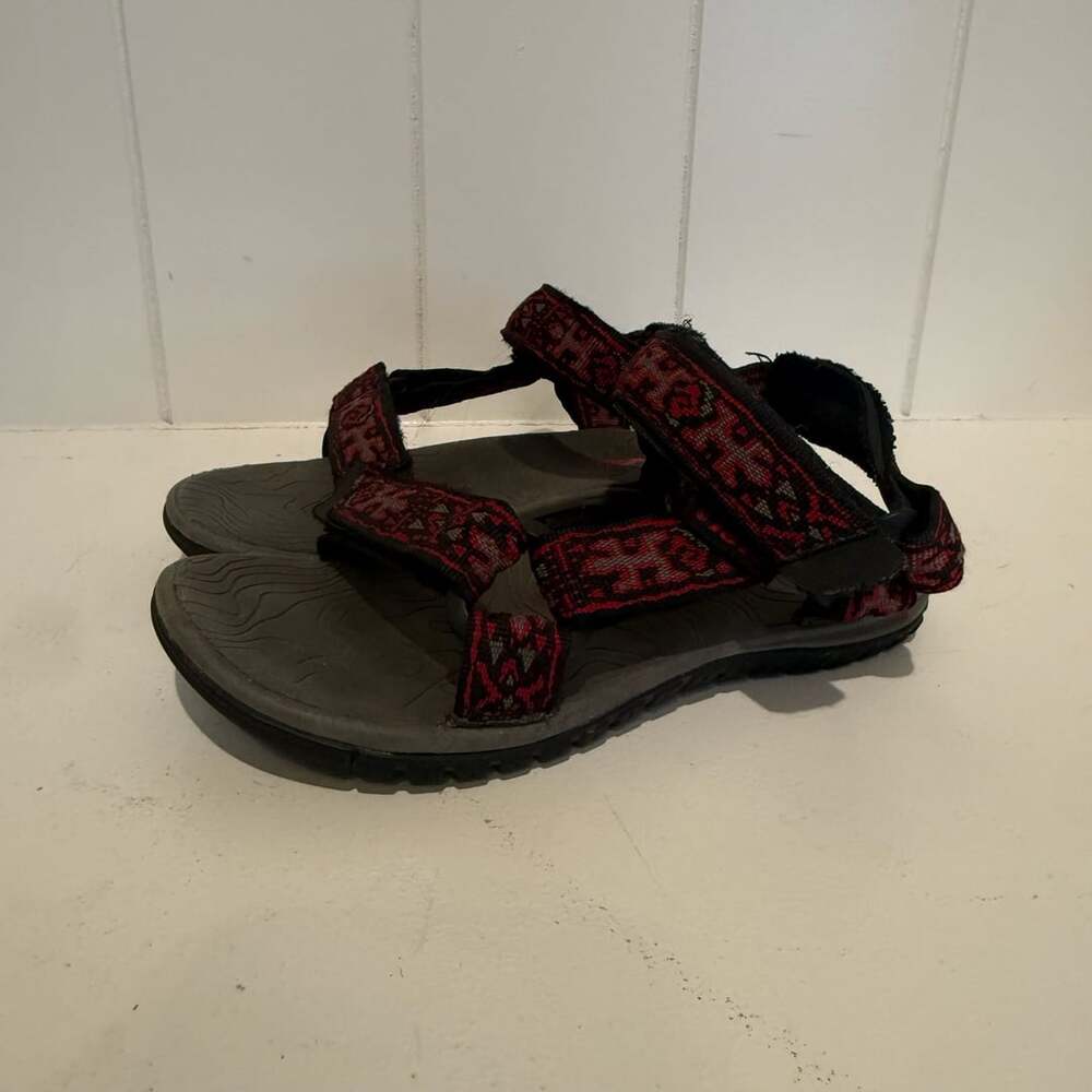 Teva Hurricane 3 Size 1 Kids Red Black Aztec Sandals